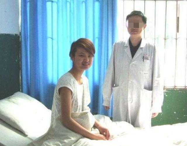 2009年湖北女服务员因不堪受辱，失手杀死镇招商办主任，有罪免处