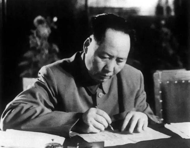 巴基斯坦1954年本已倒向美国，毛主席做了什么，方有如今的巴铁？