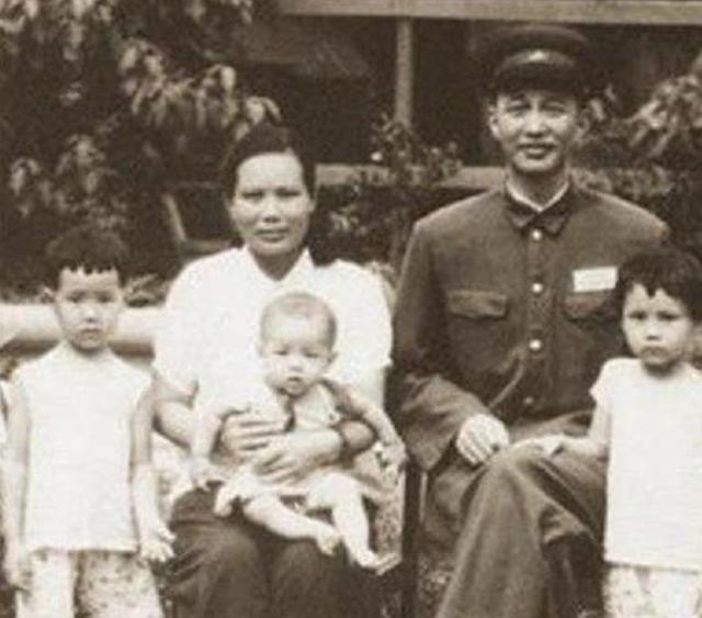 51年一女同志赴山西寻找失联12年长女：我是张文，我丈夫是洪学智