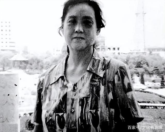 75岁李宗仁娶27岁胡友松，新婚当夜，胡友松为何崩溃大哭