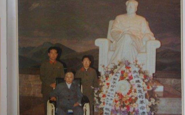 1984年贺子珍病逝，上海市委请示葬礼的规格，邓小平一句话定调