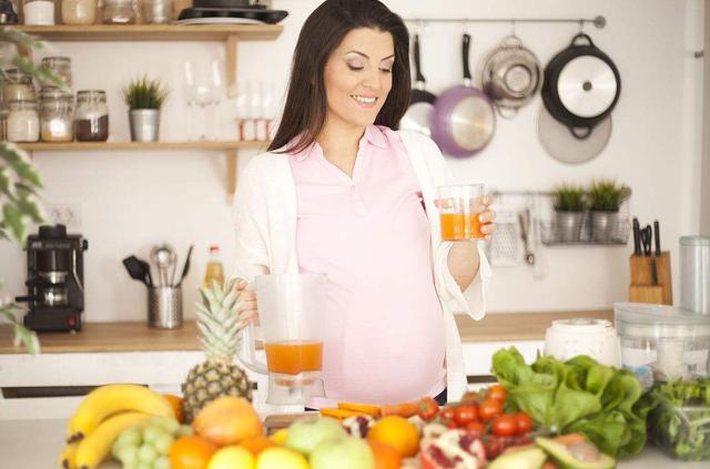 孕中期准妈妈营养补充很重要，不仅要补钙，还要多吃这些东西