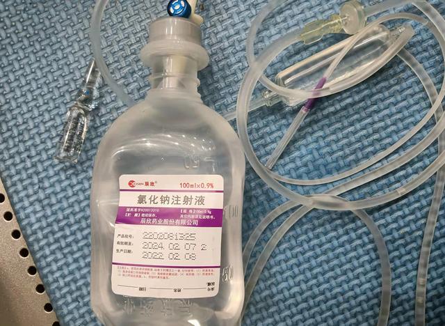 因无核酸报告遭遇推诿就医，一女童在涉疫区某医院等待住院时死亡