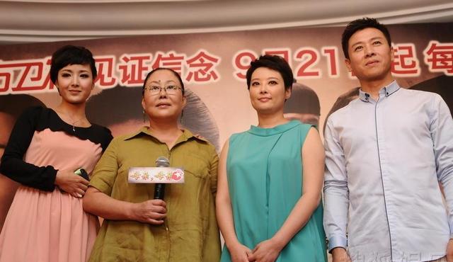 2022年开年，斯琴高娃、袁立往日恩怨曝光：下跪、揭短，太荒唐了