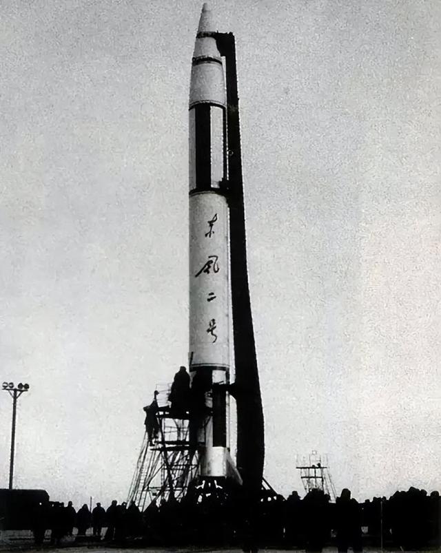 1956年，钱学森分到一辆蓝色轿车，全北京就2辆，聂帅：赶紧换掉