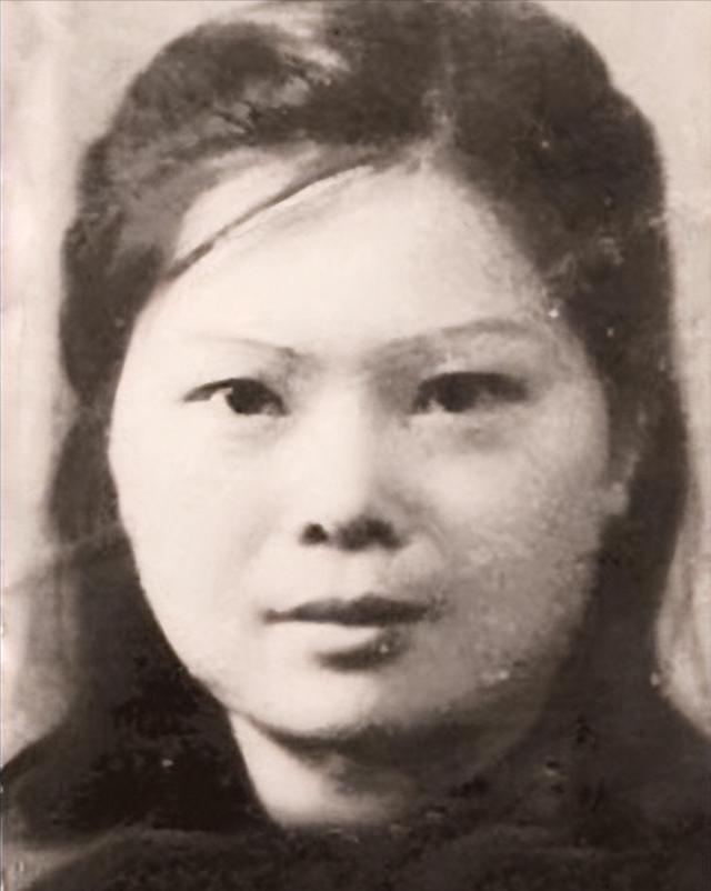 陈独秀不肯去延安，晚年归隐江津，临终前对潘兰珍说：我对不起你