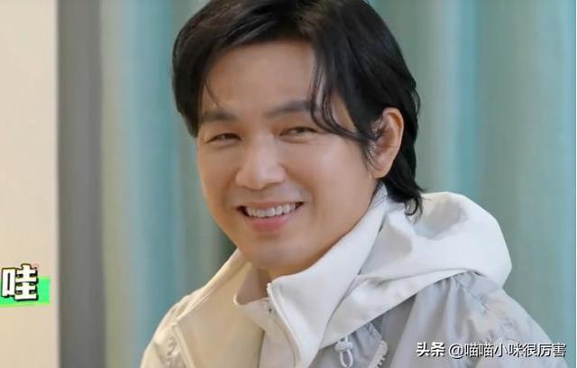 年轻时帅气无双，老了却丑的各具特色，这5位男星，好可惜