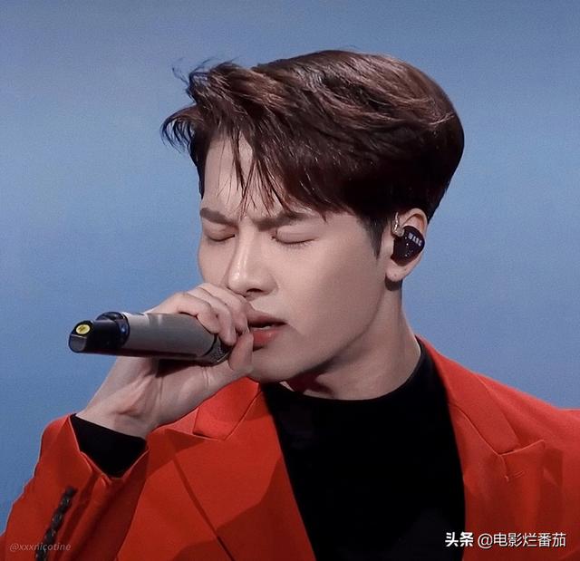 春晚时尚：马凡舒惊艳登场，赵丽颖俏皮，邓超被喊话代言海澜之家