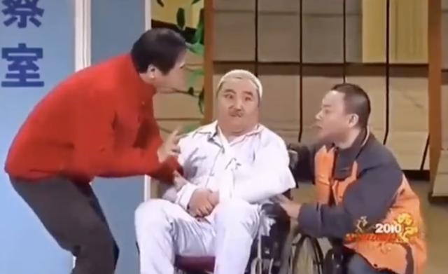 男足口水战升级，巩汉林董路冯潇霆唇枪舌剑，李佳航黄锐踊跃发言