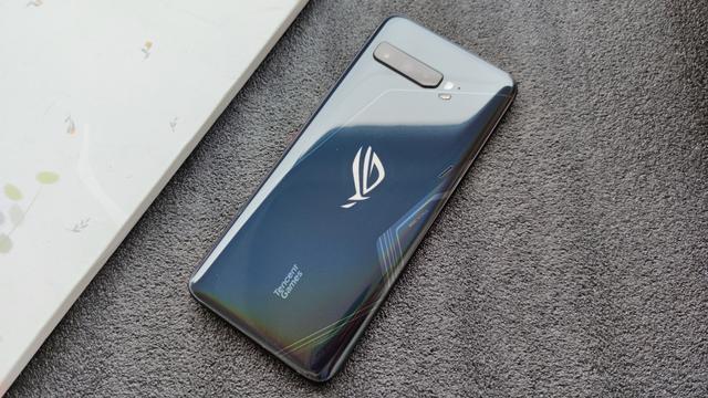 ROG3新机的“性能模式”让年轻人体验超强