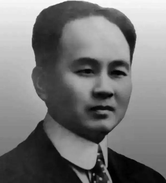 1962年，一封讣告送到中南海，毛泽东含泪：寄500，与我夫人同穴