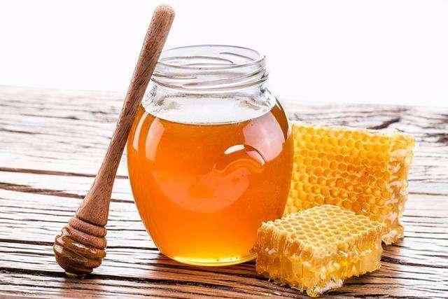 吃猪皮能“抗衰老”？医生提醒：抗衰老的食物有7种，不妨多吃