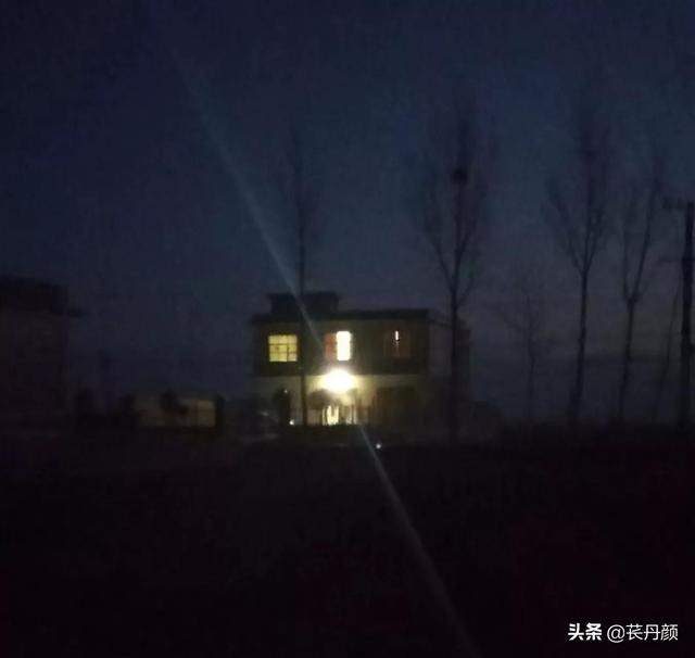 我们抗拒叔本华的悲观主义，却忘了这个悲观者经营出了幸福人生