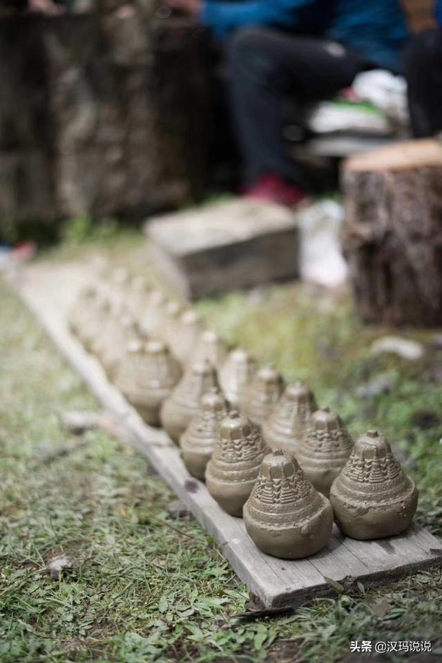 轉山轉水轉佛塔，你知道你轉的是什麽塔嗎？