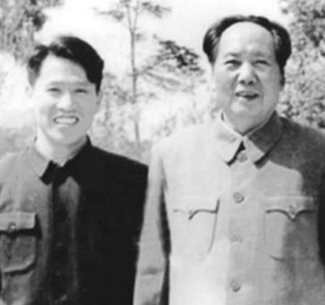 72年李讷离婚，毛主席得知其中原因后，落泪：讷娃的婚事太草率了