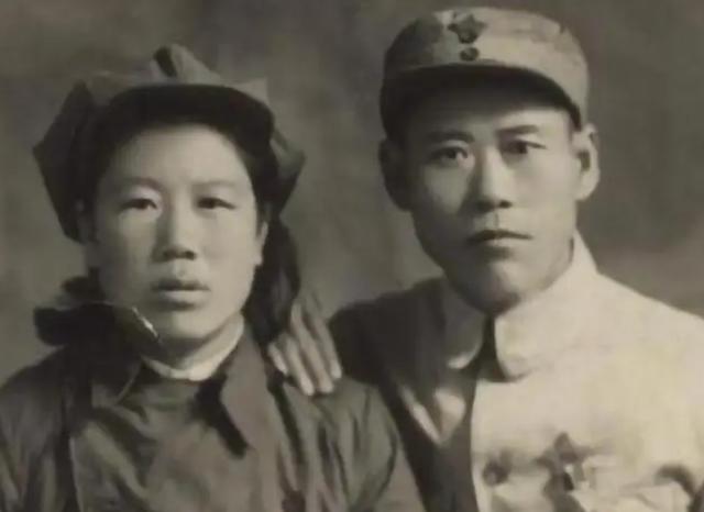 1949年，女乞丐找到政府，将破棉衣里的16两黄金上交，后来如何了