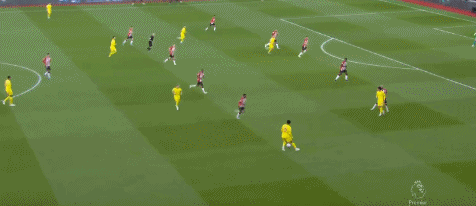 2-1逆转！利物浦感谢日本球星，498天完成复仇，英超冠军末轮诞生