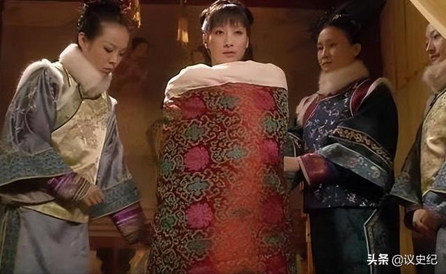 乾隆的一天是怎么过的？4点起床、晚上7点翻牌