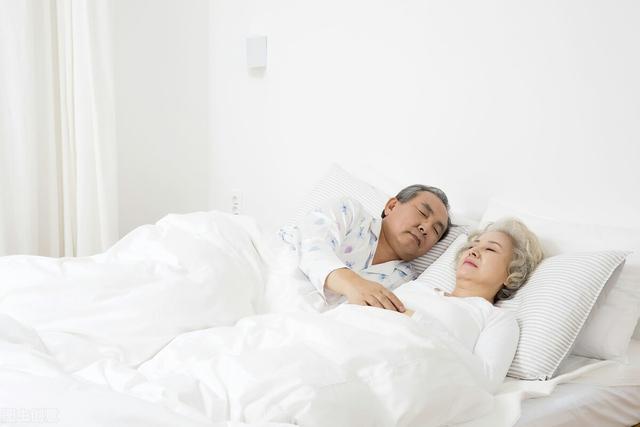 50岁后，如何避免加速衰老，提升生命质量？做好5个方面很重要
