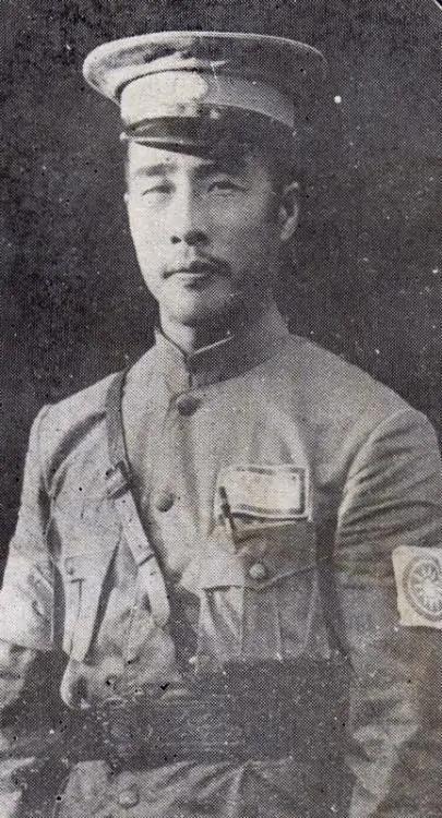 1938年，蒋介石派人“骗”韩复榘开会，随后处决，理由：有10大罪