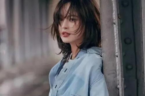 个性时髦的贴面碎发