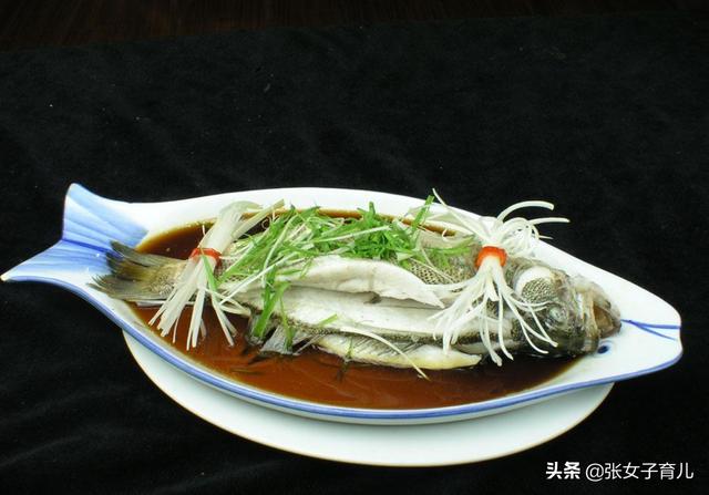 13岁女孩身高167cm，原本矮小如“丑小鸭”，如今长成“白天鹅”