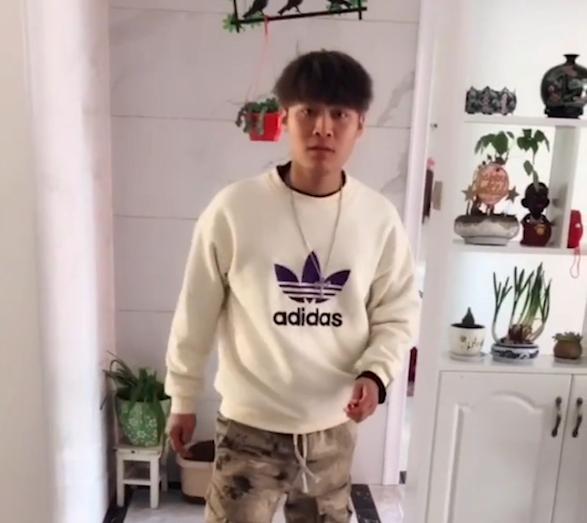 小杨哥：两年半涨粉7000万，超越刘德华后停播，背后原因让人佩服