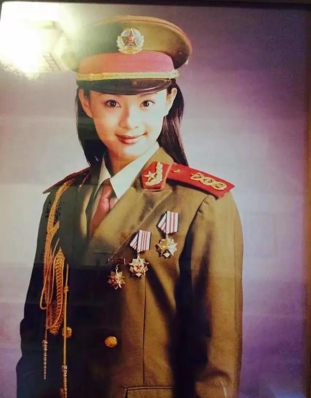 "大脑门娘娘"孙俪，正在优雅地老去