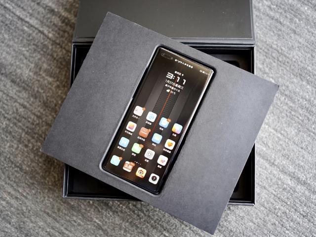 Mate40RS、Magic4至臻版和小米11Ultra，谁才是国产手机的天花板