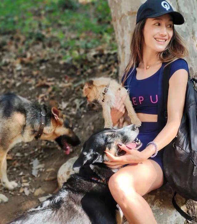 42岁MaggieQ，体重一直维持47KG，大方分享“5天轻食餐单”