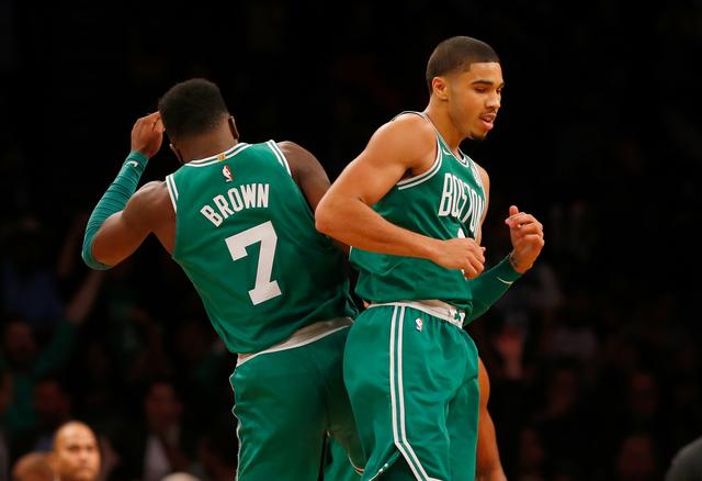 NBA季后赛：G7肉搏战绿军淘汰雄鹿，太阳主场优势明显击退独行侠