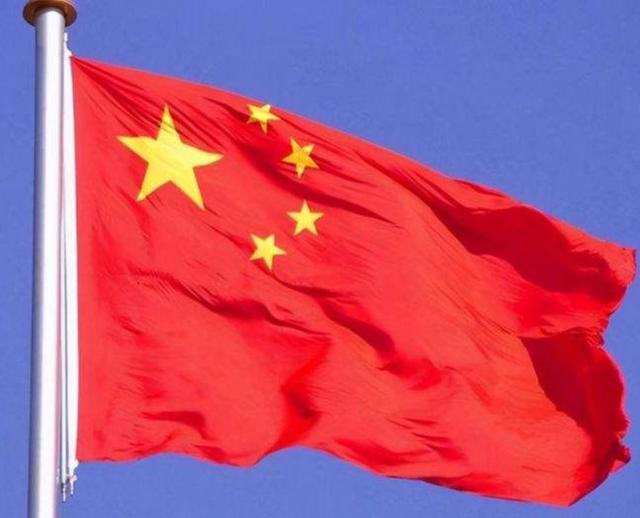 49年确定新中国名字起争议，张治中提议减掉2个字，毛主席：同意