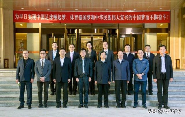 亚洲杯易地借口难服众，陈戌源获得救赎，国足应感谢李铁