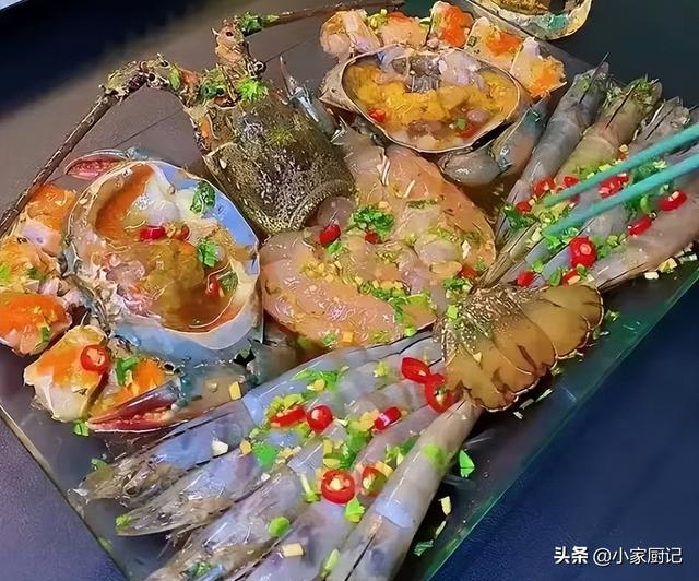 喝酒吃花生，度数越高越“危险”？50岁后，务必少吃这4种下酒菜