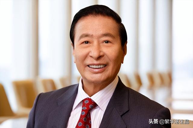 香港感染总人数近105万，继李兆基出手后，陈启宗也出手了