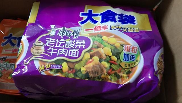 因一包酸菜，导致康师傅、统一流失数亿市值，严钦武到底什么来头