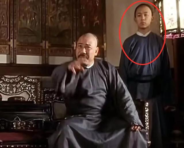 潘粤明的“反击”：丑陋婚变沦为过街老鼠，铮铮铁骨上演逆天改命