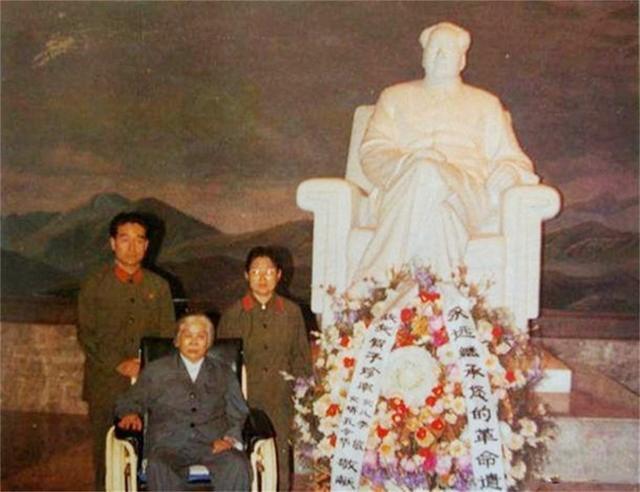 1958年，贺子珍向朱旦华袒露当年离开毛主席的原因：我没见过世面