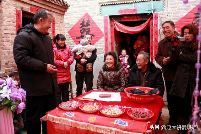 老外到農村參加中式婚禮，被滿滿的傳統儀式感震撼，排場也太大了 - 天天要聞