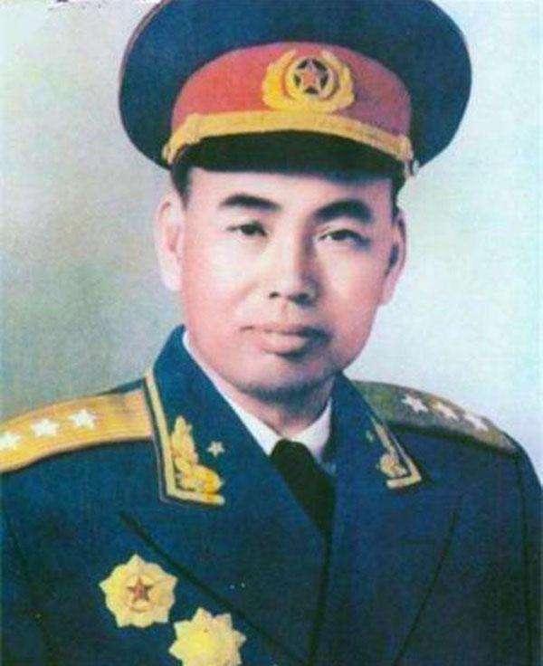 陈毅对许世友说：粟裕命令你撤你就得撤，不行就撤了你