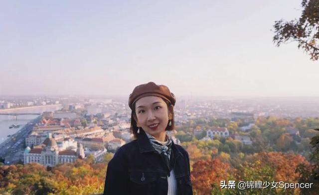我在布達佩斯，收集了很多秋天送給你