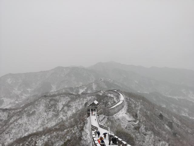 遊北京—雪中的慕田峪長城