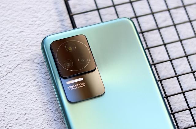 12GB+512GB，开卖半个月仍供不应求，天玑9000新旗舰定价良心