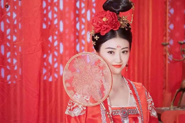 景甜和杨蓉长相景甜和杨蓉长得像