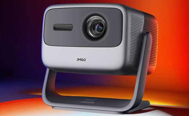 Recently, domestic projectors have once again 