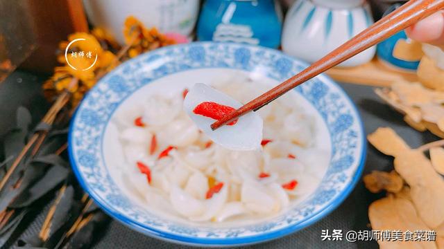 建议中老年人：少吃猪牛羊肉，这4种食物该吃就得吃，别太心疼钱