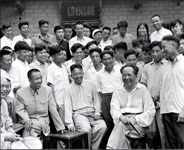 1959年，毛主席返乡探亲，发现少一人，毛主席：我弟弟还能害我？