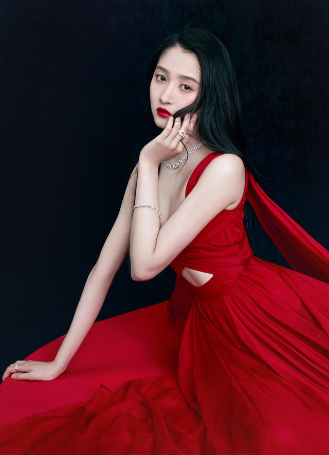 关晓彤什么血型(关晓彤什么学校毕业的)-天晟网
