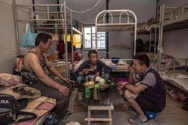 多地发布建筑业清退令！老农民工退休，新民工在哪里？