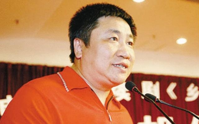 “甩掉”赵本山自己开公司，收乔杉为徒，刘流是如何走到今天的？